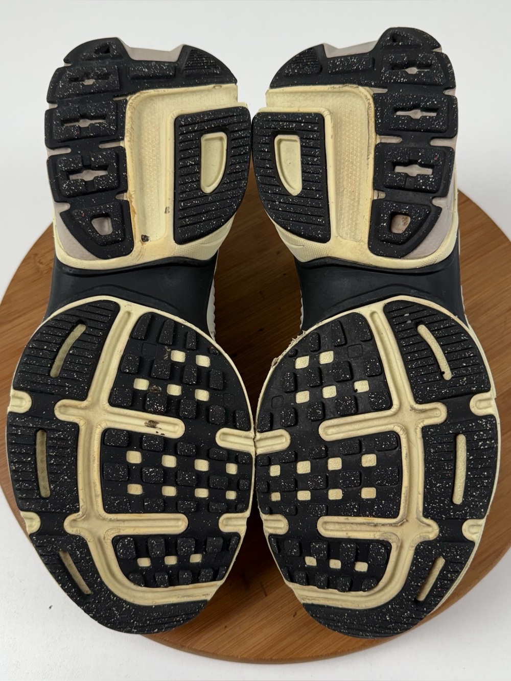 Nike V2K Run Metallic Silver & Cream Mesh Trainer Sneakers - Picture 8 of 9